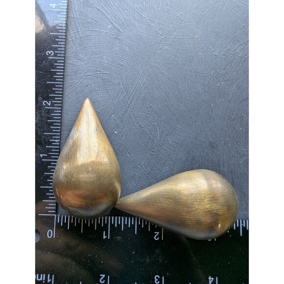Vtg Jay Feinberg Strongwater MASSIVE Modernist Brass Teardrop Clip On Earrings - Picture 3 of 7